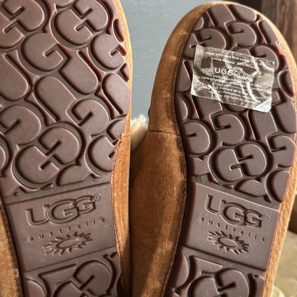 UGG Alena slipper no longer in stock women’s 10 - Picture 6 of 6